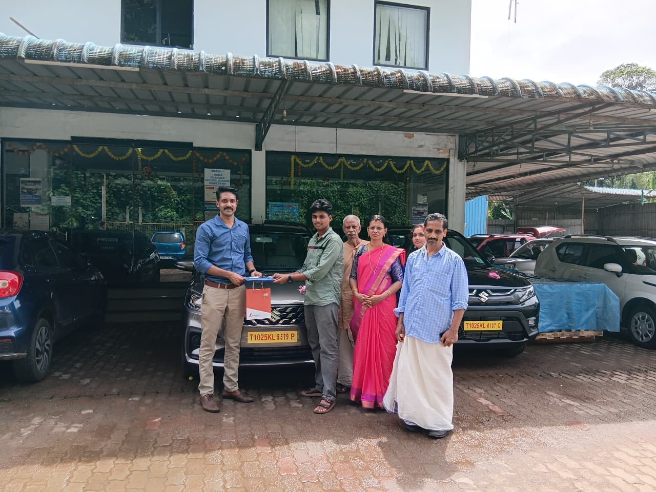 Photo of place ChIJ-8wtjKcVBjsROTanW5LCDrU